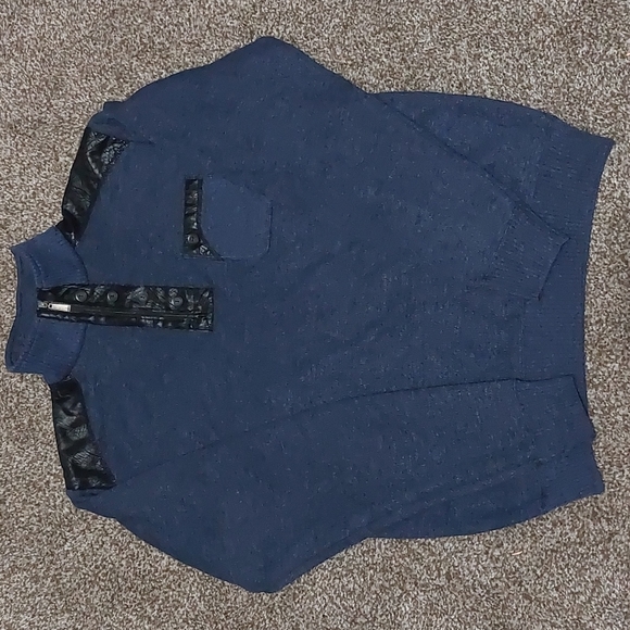 Navy Blue and Black Leonardo Gavino Sweater - Picture 1 of 3